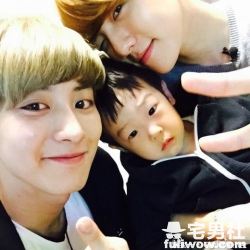 图片[22]-盘点８对《高颜值男男CP组合》，网友都不敢相信他们是纯友谊！-集忧台