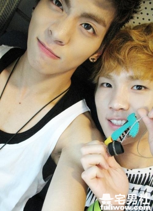 图片[23]-盘点８对《高颜值男男CP组合》，网友都不敢相信他们是纯友谊！-集忧台