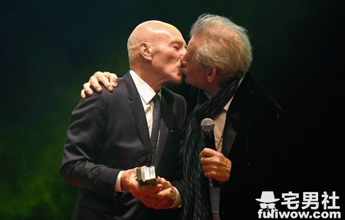 图片[3]-老年组发糖《X教授和万磁王又亲了》，公然在帝国颁奖典礼bobo-集忧台