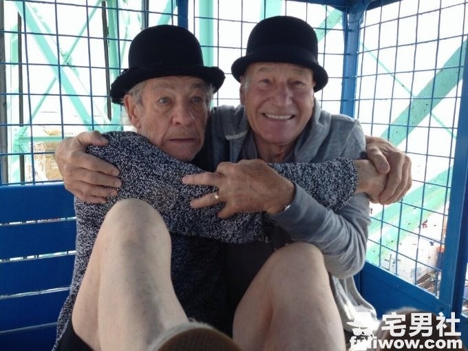 图片[12]-老年组发糖《X教授和万磁王又亲了》，公然在帝国颁奖典礼bobo-集忧台