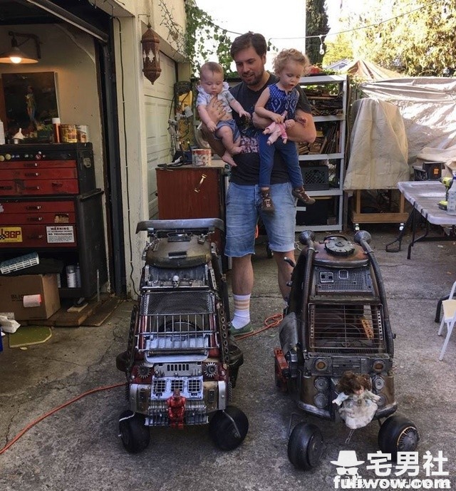 牛叉老爸把娃娃车改造成《疯狂麦斯》里的超威铠甲车！-集忧台