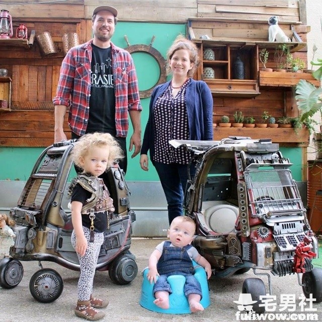 图片[9]-牛叉老爸把娃娃车改造成《疯狂麦斯》里的超威铠甲车！-集忧台