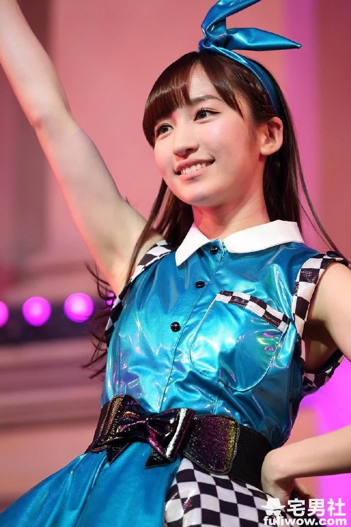 清水芙蓉般的纯朴女生 山木梨沙 - 第2张