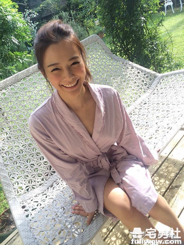 一年一度！FANZA成人赏结果发表，新科艾薇影后当场激动落泪啦！ - 第7张