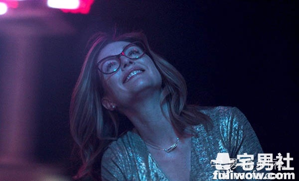 《老娘爱最大》，茱莉安摩尔一枝独秀。 - 第6张