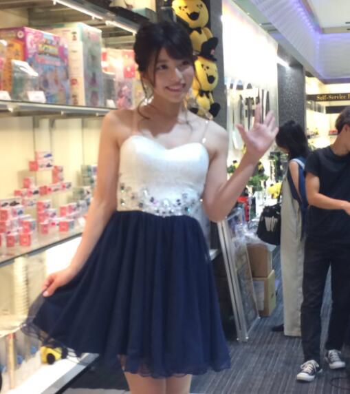 上原亚衣不拍片也有超高人气，看看这就知道了