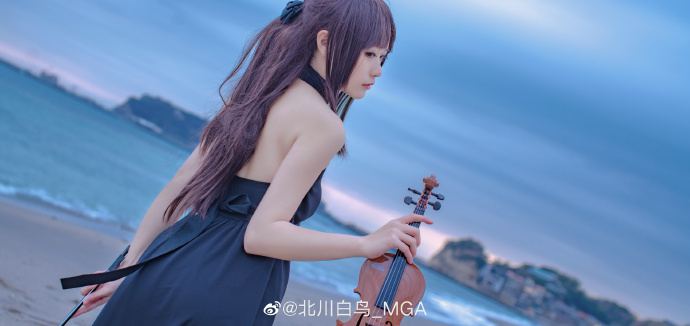 妹子图@北川白鸟_MG 动漫少女与小迪琴-集忧台