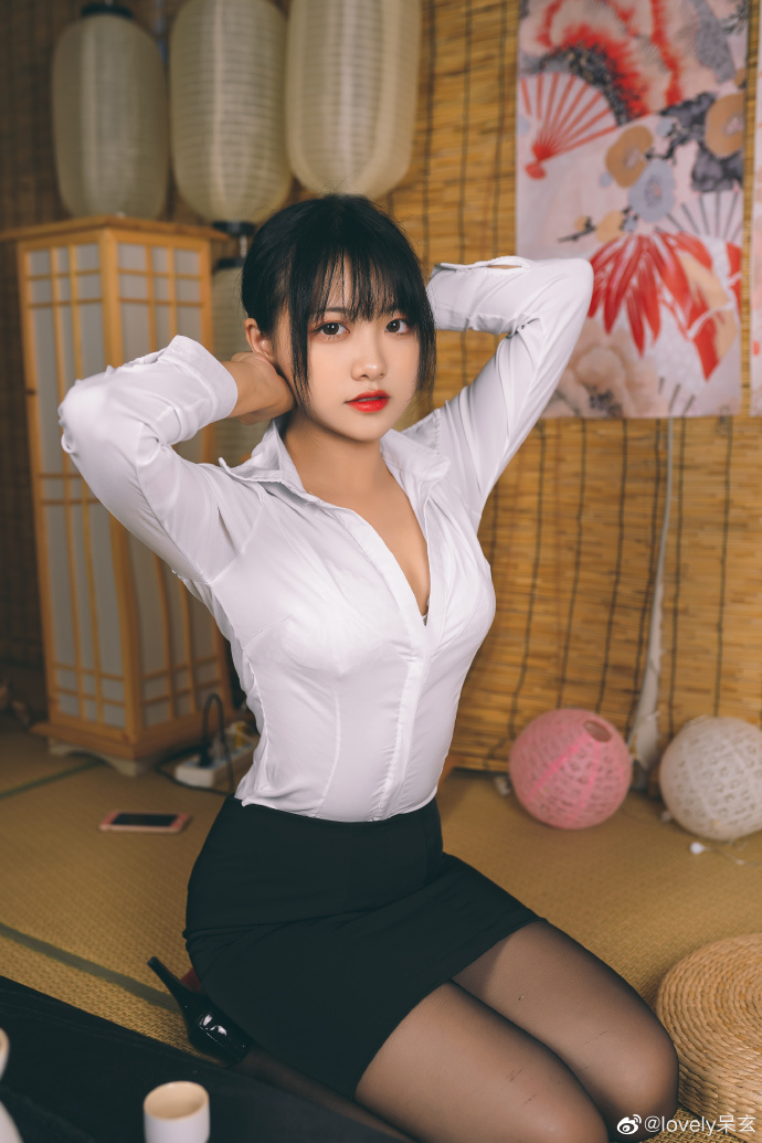 图片[8]-知名cosplay博主@lovely呆玄 看着真让人馋-集忧台