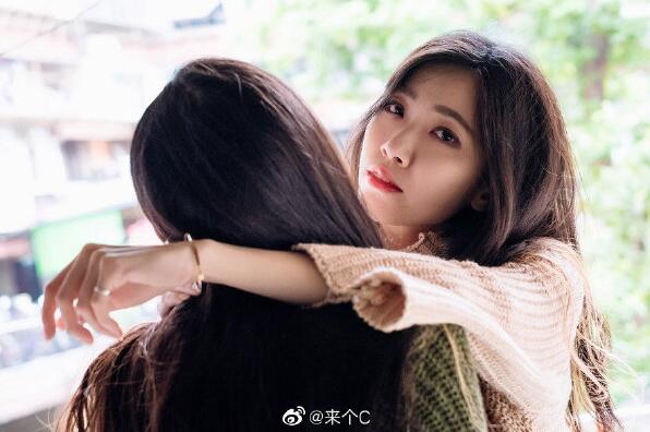 如果女朋友的闺蜜是个“外围女”会发生什么？-集忧台