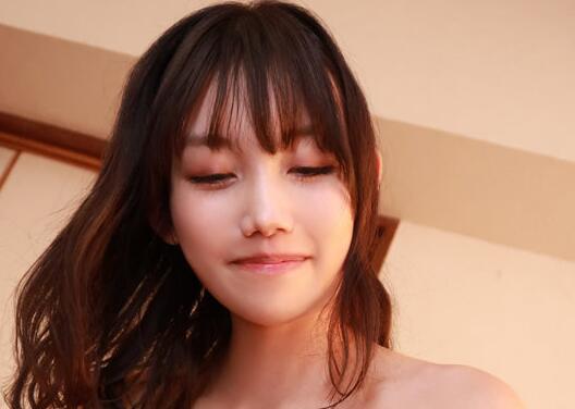 岬樱(岬さくら)作品MEYD-762吃下巧克力棒-集忧台