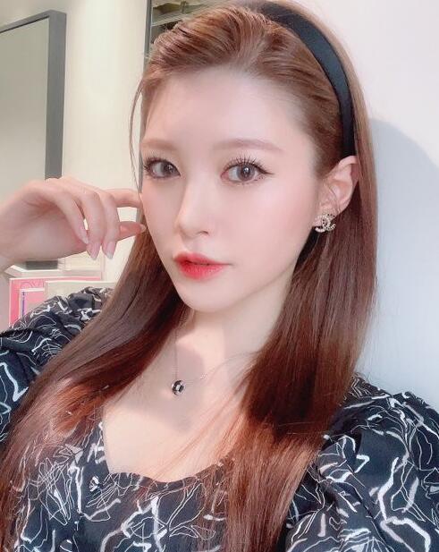 图片[2]-相泽南(相沢みなみ)的鼻子是真的还是假的？-集忧台