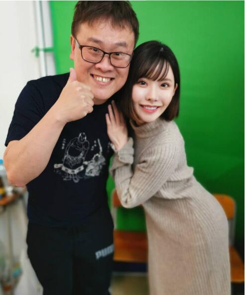 图片[2]-为庆粉丝破百万！深田咏美(深田えいみ)让你免费和她做亲密的事-集忧台