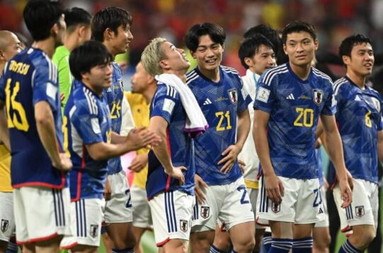 《日本赢西班牙》就跑100公里马拉松？-集忧台