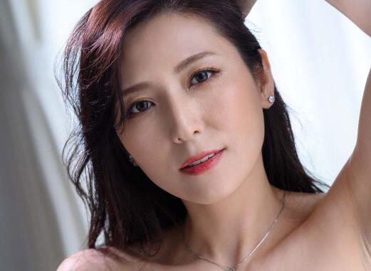 情人节最好的礼物！椎名由奈(椎名ゆな)睽违十年回来了-集忧台