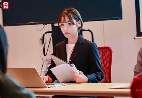 打败三上悠亚的新人柴崎はる(柴崎春)作品到底有多厉害?-集忧台