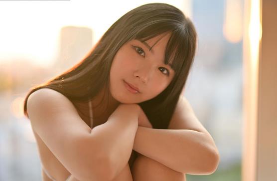 真波静奈(まなみ静奈)出道作品EBWH-033有料有腰的新人-集忧台