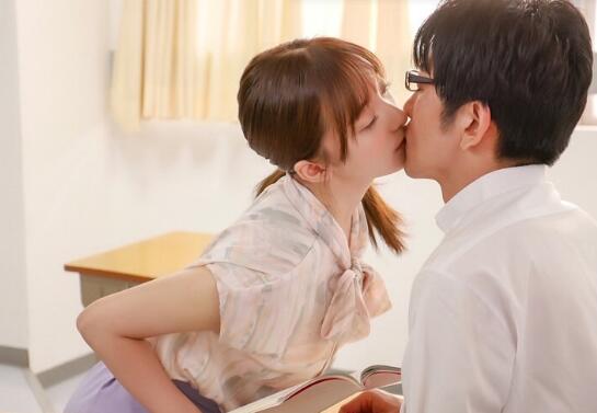 渚恋生第一支剧情片作品(STARS-989)封面及介绍-集忧台