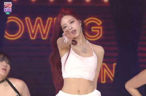 图片[2]-人间腰精【ITZY有娜】辣爆了！沙漏纤腰全看光-集忧台