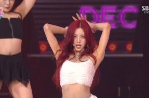 人间腰精【ITZY有娜】辣爆了!沙漏纤腰全看光-集忧台