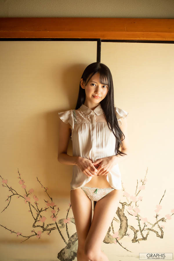 凉森れむ，艾薇界的特别人物-集忧台