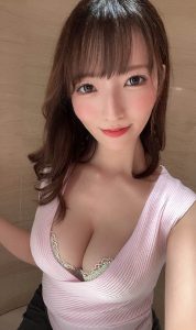 巨胸女神《小花暖》精选作品推荐封面及内容剧情预览-集忧台