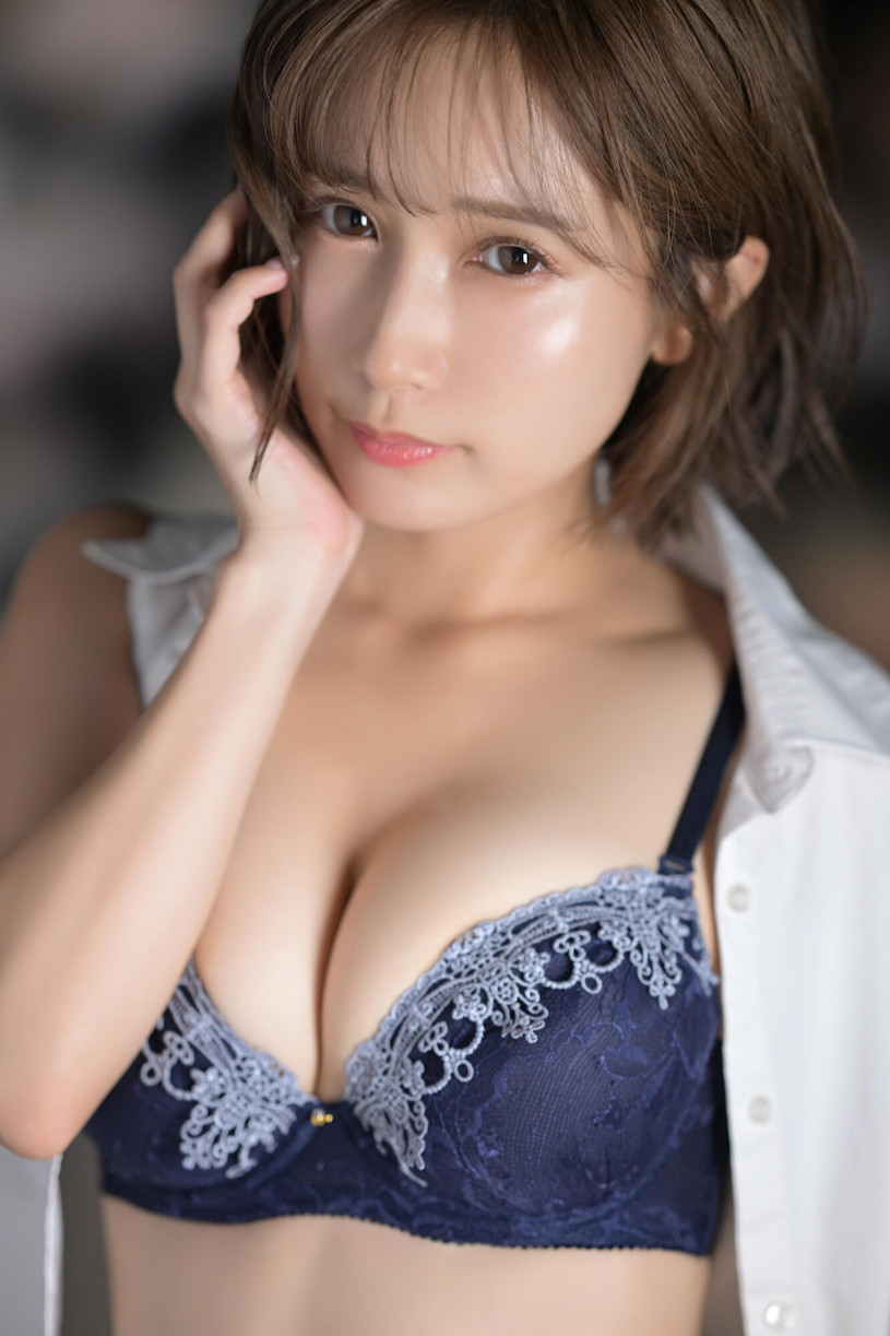 图片[3]-无敌美臀超极品《小岛南》精选作品推荐封面及内容剧情预览-集忧台