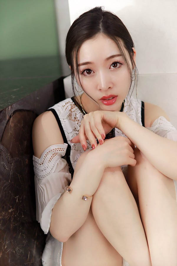 暗黑界身材教科书《本田岬》精选作品推荐封面及内容剧情预览-集忧台