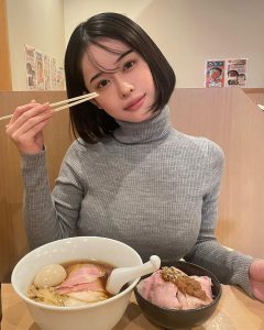 天才型暗黑女星《MINAMO》精选作品推荐封面及内容剧情预览-集忧台