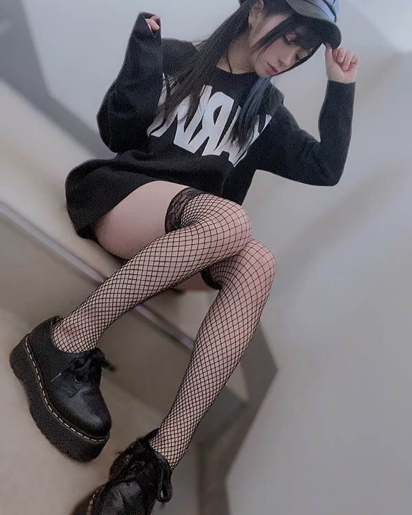 暗黑身材教科书《南梨央奈》精选作品推荐封面及内容剧情预览-集忧台