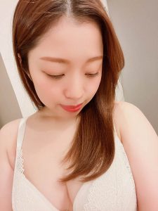 G球肥臀「长泽里实」精选作品推荐封面及内容剧情预览-集忧台